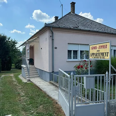 Napsugar Vendeghaz * Кехидакустани