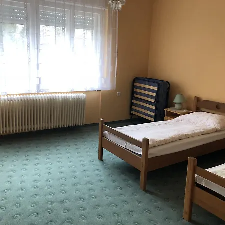 Napsugar Vendeghaz Гостевой дом Кехидакустани